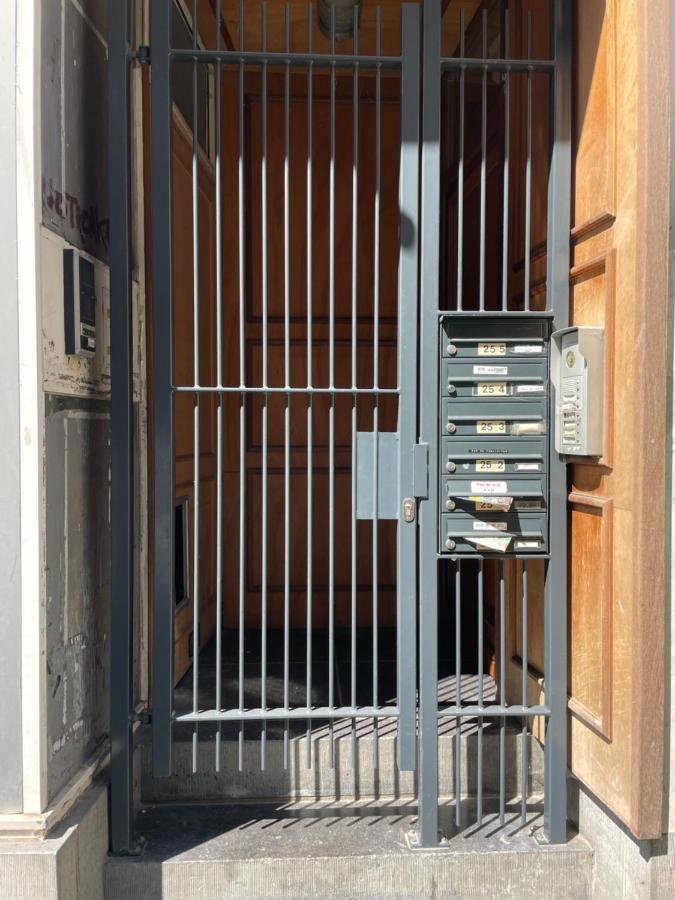 Le 25, Duplex Elegant Au Coeur Du Pietonnier Historique Lejlighed Namur Eksteriør billede